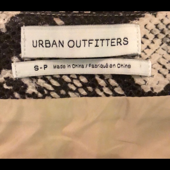 Urban Outfitters Button Up Skirt NWOT - Picture 4 of 4